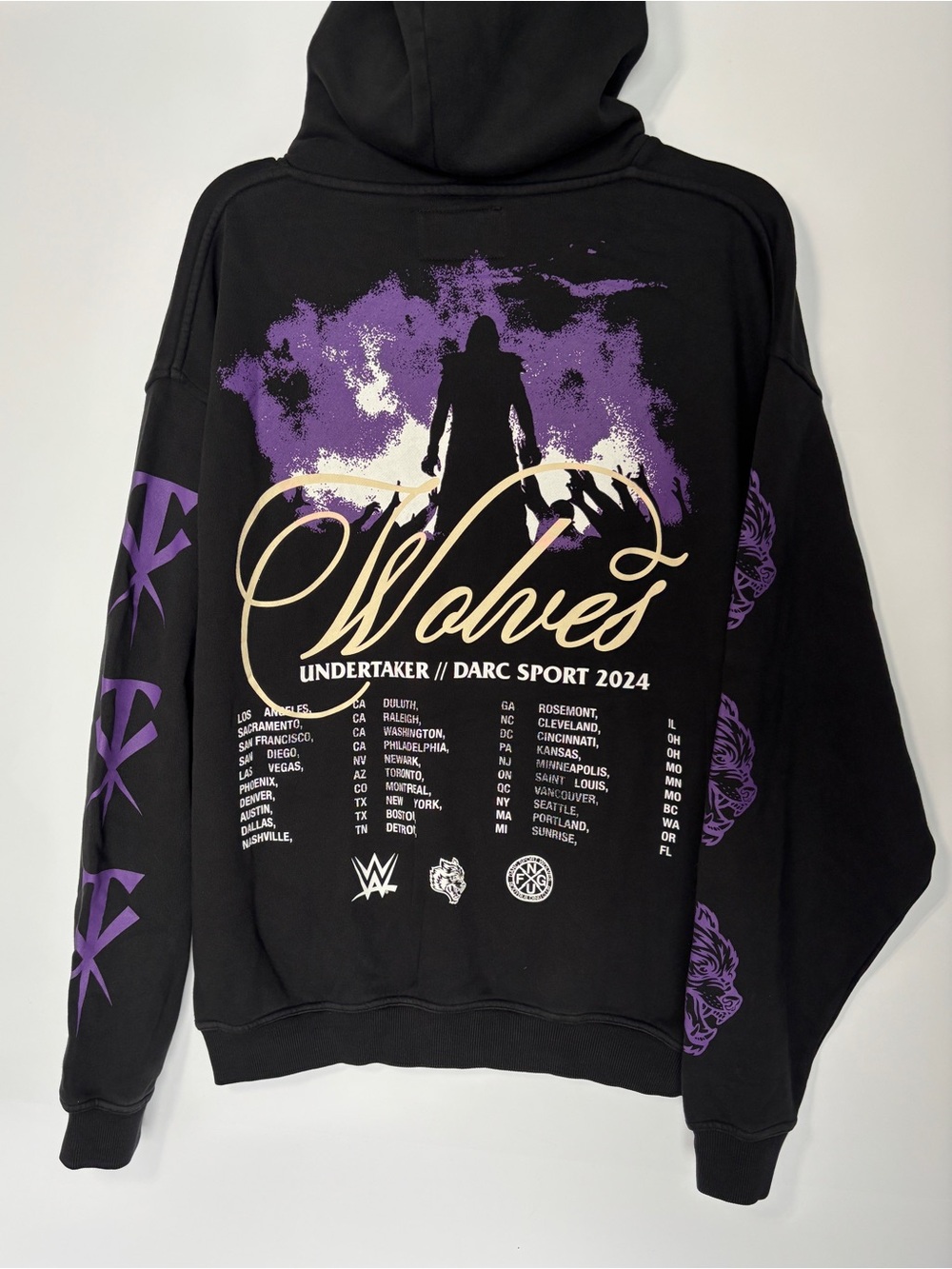NWT Sz Med Darc Sport x WWE Undertaker Wolves Graphic Hoodie Black Purple 1/500